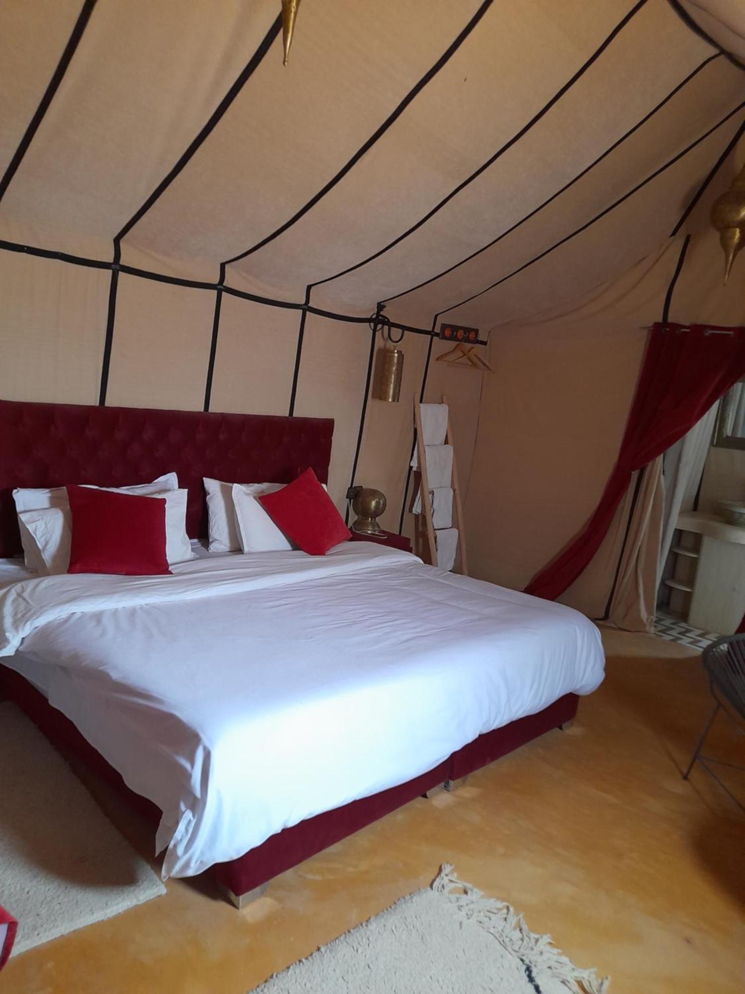 Tourza Desert Camp "Tents With Heating" Merzouga Eksteriør bilde